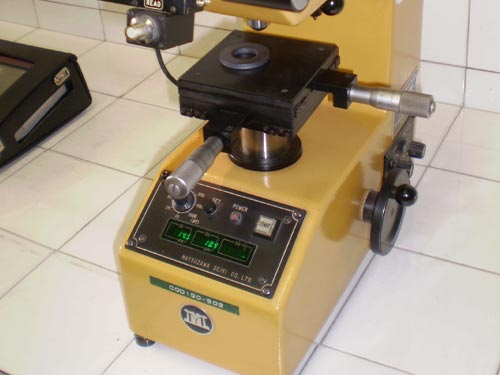 Hardness
measurements with HV durometer